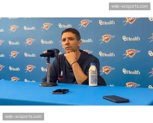 戴格诺特防守沟通精益求精 雷霆挡拆换防默契的无间配合